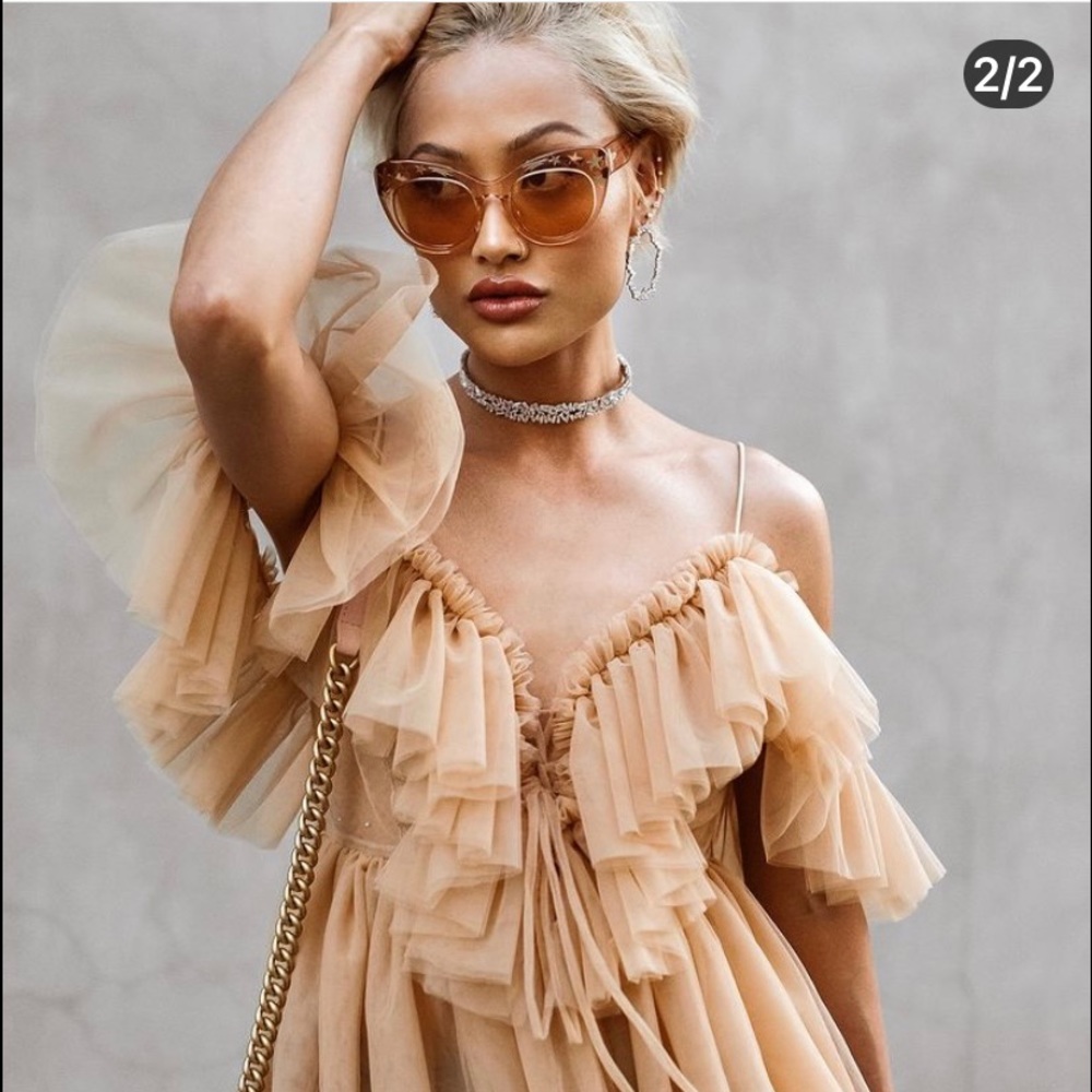 Sexy off shoulder ruffle peach top🍑🍑🍑